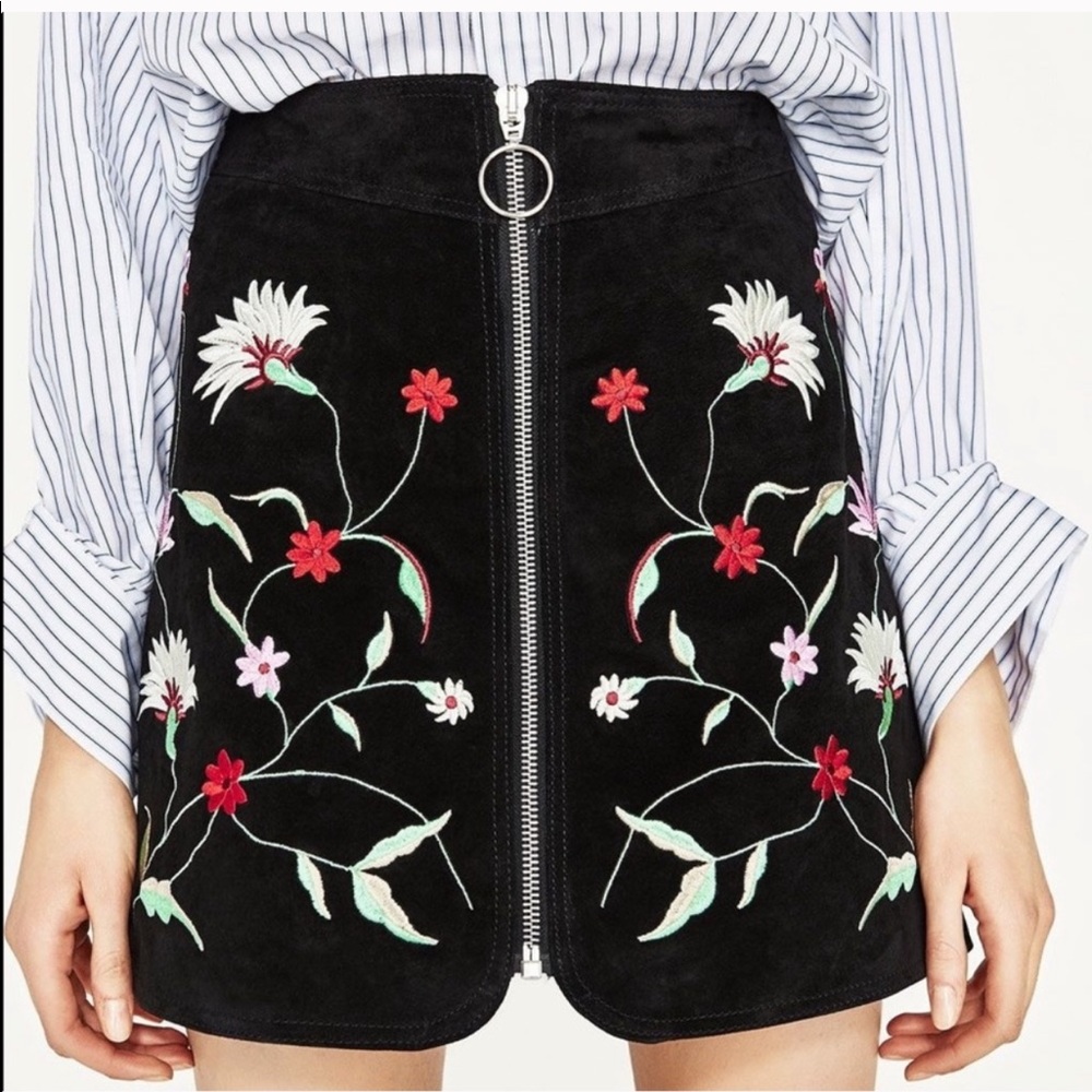 Zara suede floral embroidered mini skirt